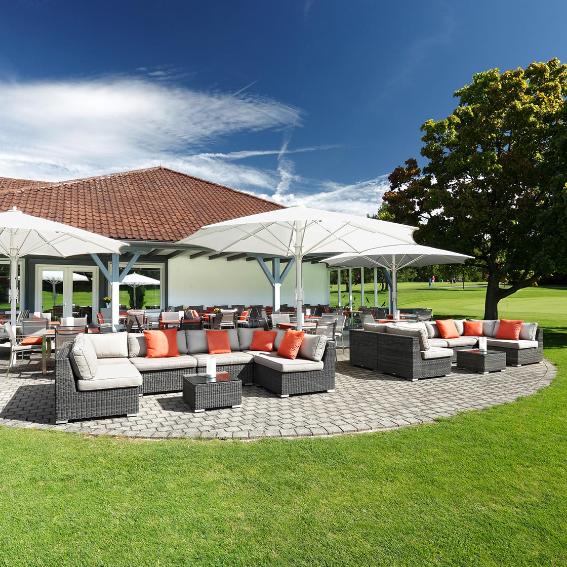 Stuttgarter Golf-Club Solitude - hier sitzen Sie auf Möbeln von klink Mönsheim