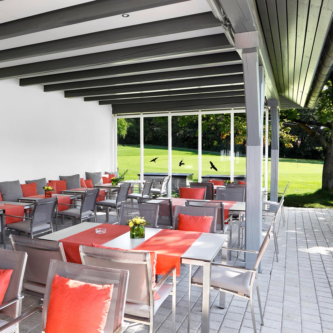 Stuttgarter Golf-Club Solitude - hier sitzen Sie auf Möbeln von klink Mönsheim